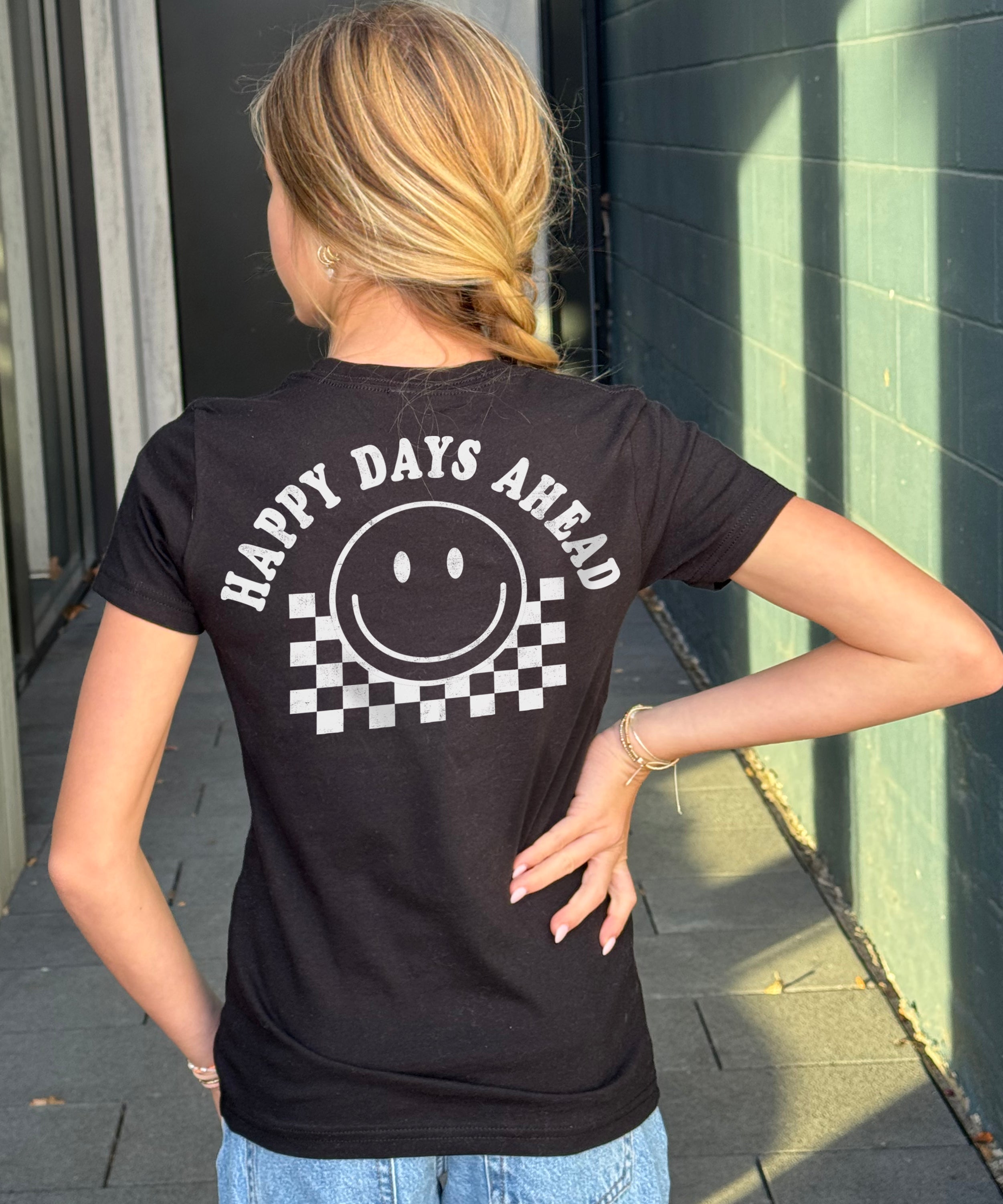HAPPYDAYSAHEADTEE-BLACKBACK.jpg