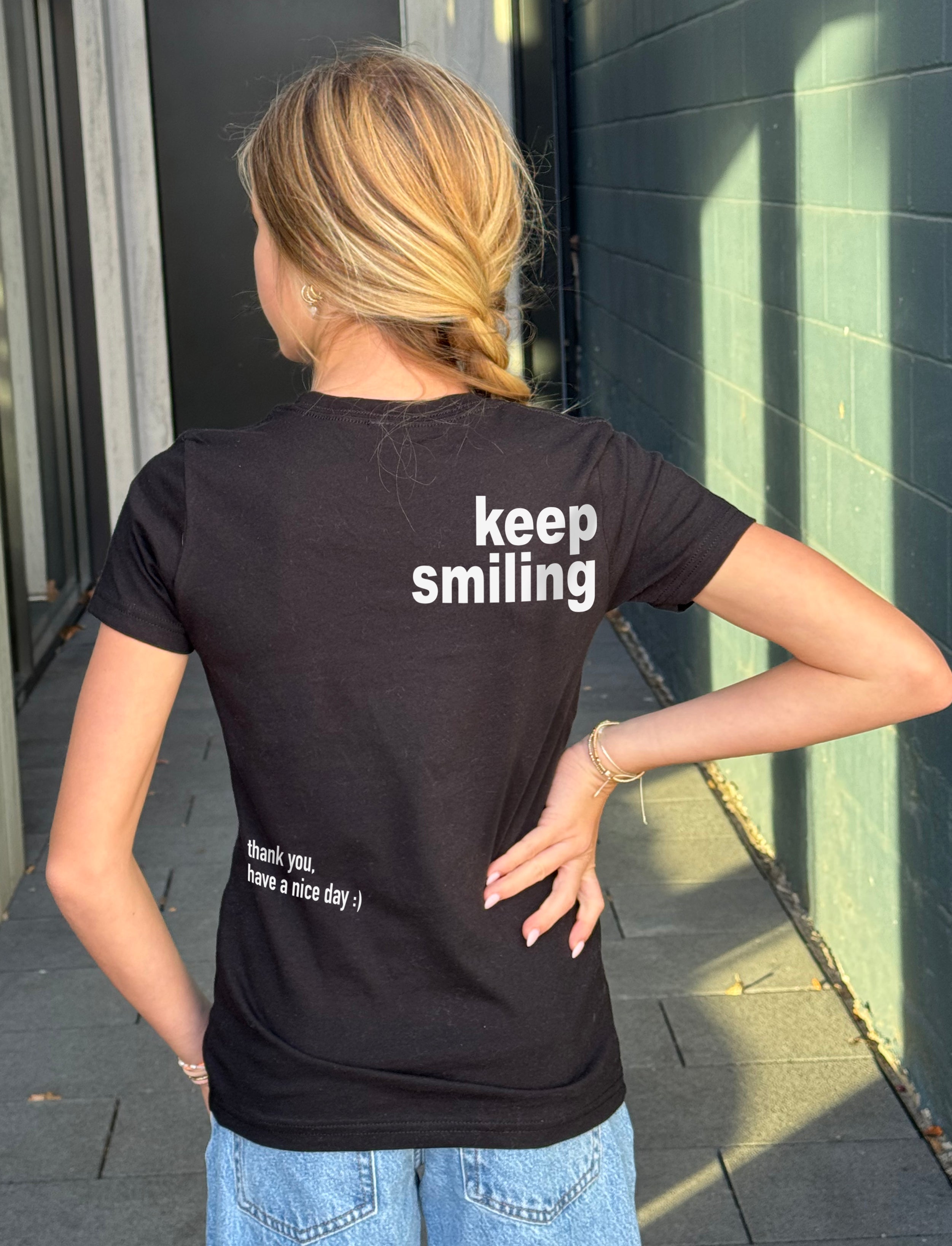 Keep Smiling Short Sleeve Tee