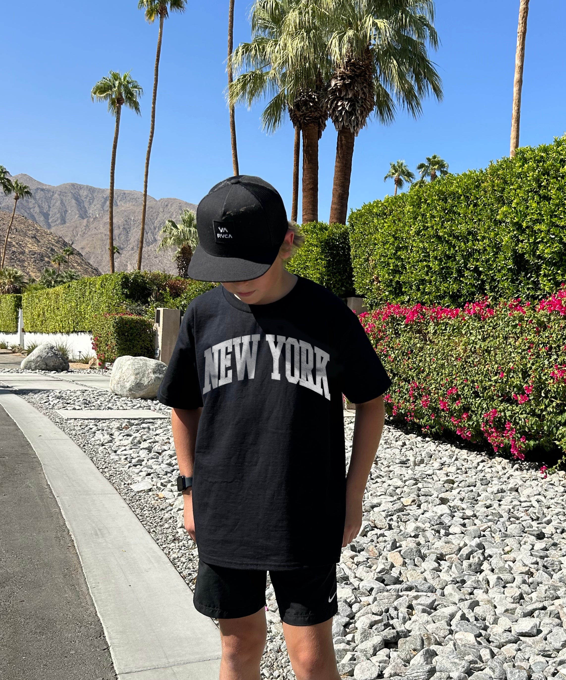 NEW_YORK_BLACK_TWEEN_TEE_copy_2.jpg